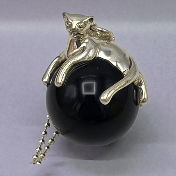 International Bullion & metal Brokers IBB Jewelry - IBB Italy Designer Sterling Silver Cat on Black Orb Pendant 30" Chain